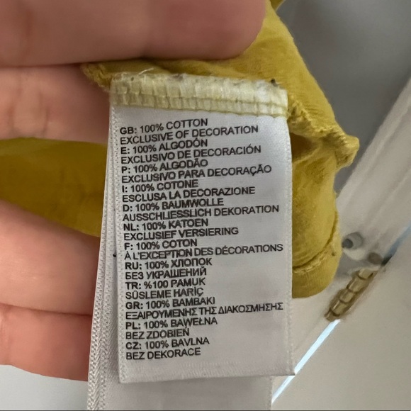 The North Face medium yellow classic graphic tee - Picture 6 of 6